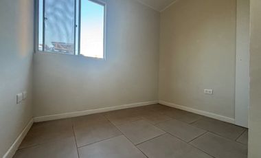 Casa independiente de un piso en arriendo c/ estacionamiento en Quillota