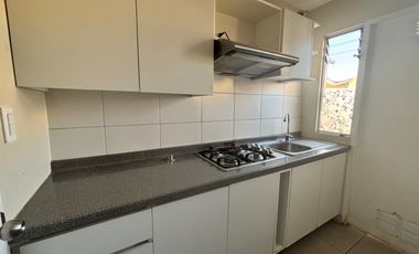 Casa independiente de un piso en arriendo c/ estacionamiento en Quillota