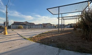 Casa independiente de un piso en arriendo c/ estacionamiento en Quillota