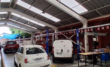 Se arrienda taller mecánico totalmente equipado