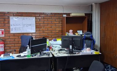 Se arrienda taller mecánico totalmente equipado
