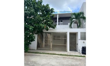 Casa en Isla Azul Huayacan Cancun e Venta de 3 Recamaras Amueblada en oportunidad