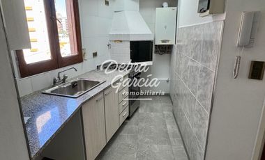 VENTA - DEPARTAMENTO CUATRO AMBIENTES EN SAN BERNARDO CON COCHERA VISTA AL MAR.-