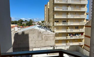 VENTA - DEPARTAMENTO CUATRO AMBIENTES EN SAN BERNARDO CON COCHERA VISTA AL MAR.-