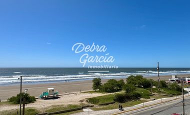 VENTA - DEPARTAMENTO CUATRO AMBIENTES EN SAN BERNARDO CON COCHERA VISTA AL MAR.-