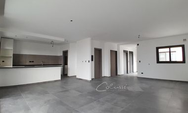 Departamento en Quilmes Centro 4 AMB CON BALCON TERRAZA Y PARRILLA