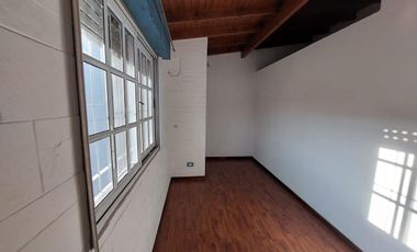 Venta de  Propiedad en 2 plantas S/Lote 8.66x37M²  en  Saenz Peña - Ideal Vivienda o Uso Comercial