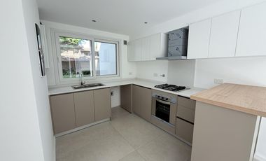 Casa a estrenar en San Isidro
