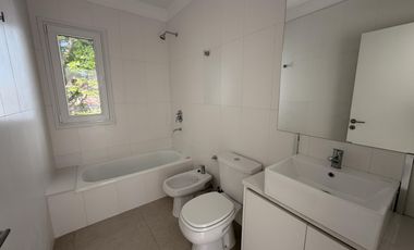 Casa a estrenar en San Isidro