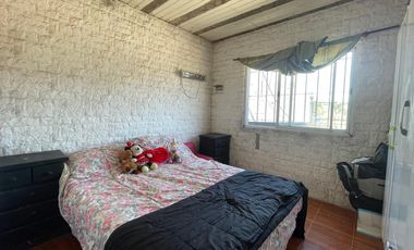 Casa de dos dormitorios en venta en Sicardi