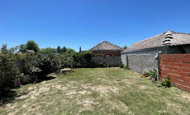 Casa de dos dormitorios en venta en Sicardi