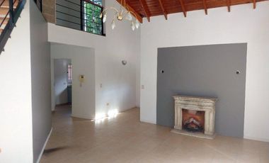Casa en venta en barrio Corimayo, Burzaco
