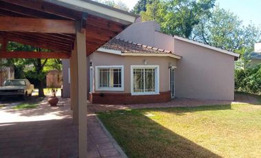 Casa en venta en barrio Corimayo, Burzaco