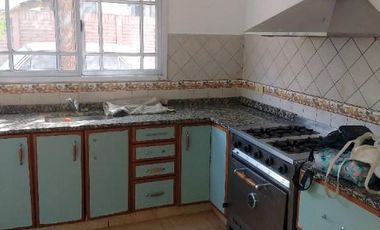 Casa en venta en barrio Corimayo, Burzaco