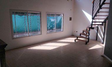 Casa en venta en barrio Corimayo, Burzaco