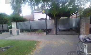 Casa en Almirante Brown