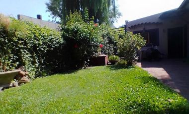 Casa en Almirante Brown