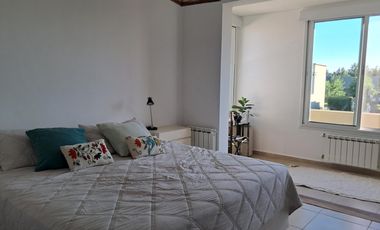 Casas de Santa María | Alquiler temporario | Divina casa de 3 dorm y playroom con galería y pileta