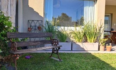 Casas de Santa María | Alquiler temporario | Divina casa de 3 dorm y playroom con galería y pileta