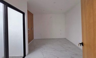 Casa en Venta Un piso 3 recámaras Lomas de la Rioja