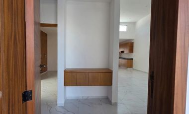Casa en Venta Un piso 3 recámaras Lomas de la Rioja