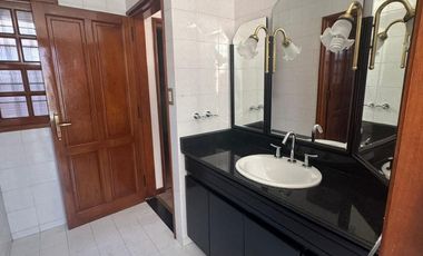 Venta de casa premiun en Cerro de las Rosas