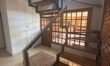 Venta de casa premiun en Cerro de las Rosas