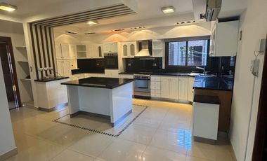 Venta de casa premiun en Cerro de las Rosas