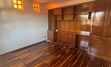 Venta de casa premiun en Cerro de las Rosas