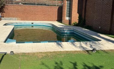 Venta de casa premiun en Cerro de las Rosas