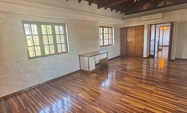 Venta de casa premiun en Cerro de las Rosas