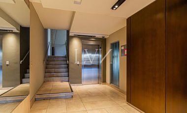 Venta Departamento  Triplex luminoso en Coghlan — ideal para vivir o como inversión