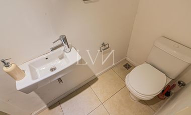 Venta Departamento  Triplex luminoso en Coghlan — ideal para vivir o como inversión