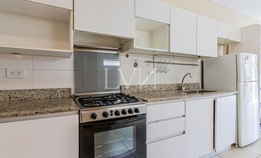 Venta Departamento  Triplex luminoso en Coghlan — ideal para vivir o como inversión