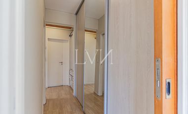 Venta Departamento  Triplex luminoso en Coghlan — ideal para vivir o como inversión