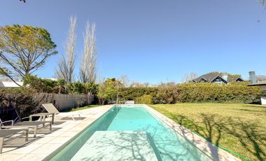 Casa 3 Dorm - Kentucky Club de Campo.