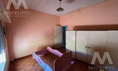 Galpón con vivienda a refaccionar en Wilde, Avellaneda