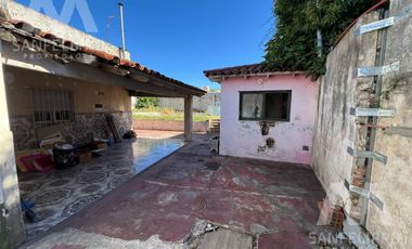 Galpón con vivienda a refaccionar en Wilde, Avellaneda