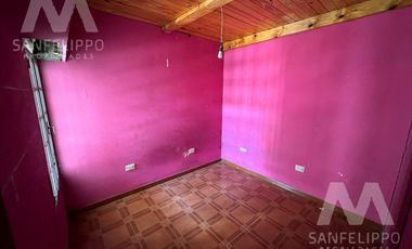 Galpón con vivienda a refaccionar en Wilde, Avellaneda