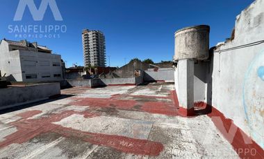 Galpón con vivienda a refaccionar en Wilde, Avellaneda