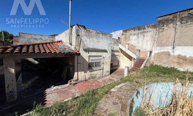 Galpón con vivienda a refaccionar en Wilde, Avellaneda