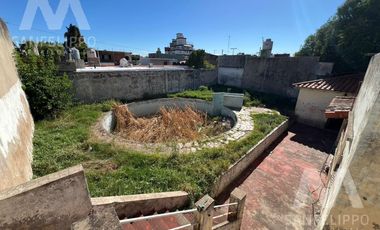 Galpón con vivienda a refaccionar en Wilde, Avellaneda