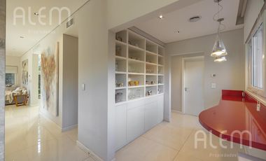 Casa en Venta de 4 dormitorios en suite en Saint Thomas Canning