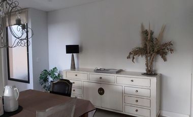 Casa en alquiler anual en Santa Bárbara, 4 dormitorios con 2 playroom, refaccionada