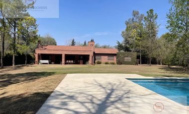 Casa en Alquiler Temporal, 3 Domitorios, Villa Allende