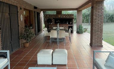 Casa en Alquiler Temporal, 3 Domitorios, Villa Allende