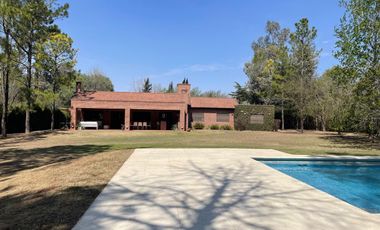 Casa en Alquiler Temporal, 3 Domitorios, Villa Allende