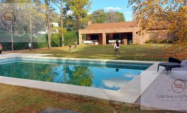 Casa en Alquiler Temporal, 3 Domitorios, Villa Allende