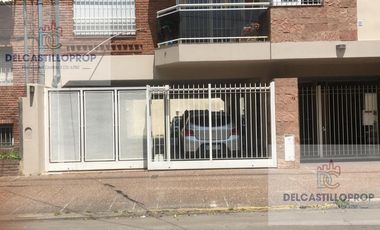 Cochera cubierta en venta en  Martinez