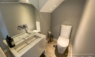 Casa en venta de cuatro ambientes con amplio parque en Abril Club de Campo, Hudson